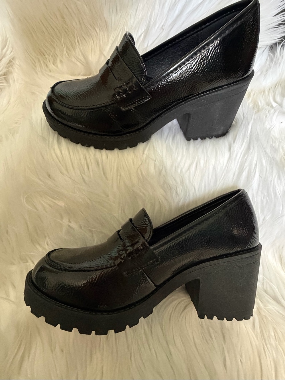 NIB Dirty Laundry Black Patent Vegan Leather Chunky Heeled Loafers Y2K 90s Sz 6